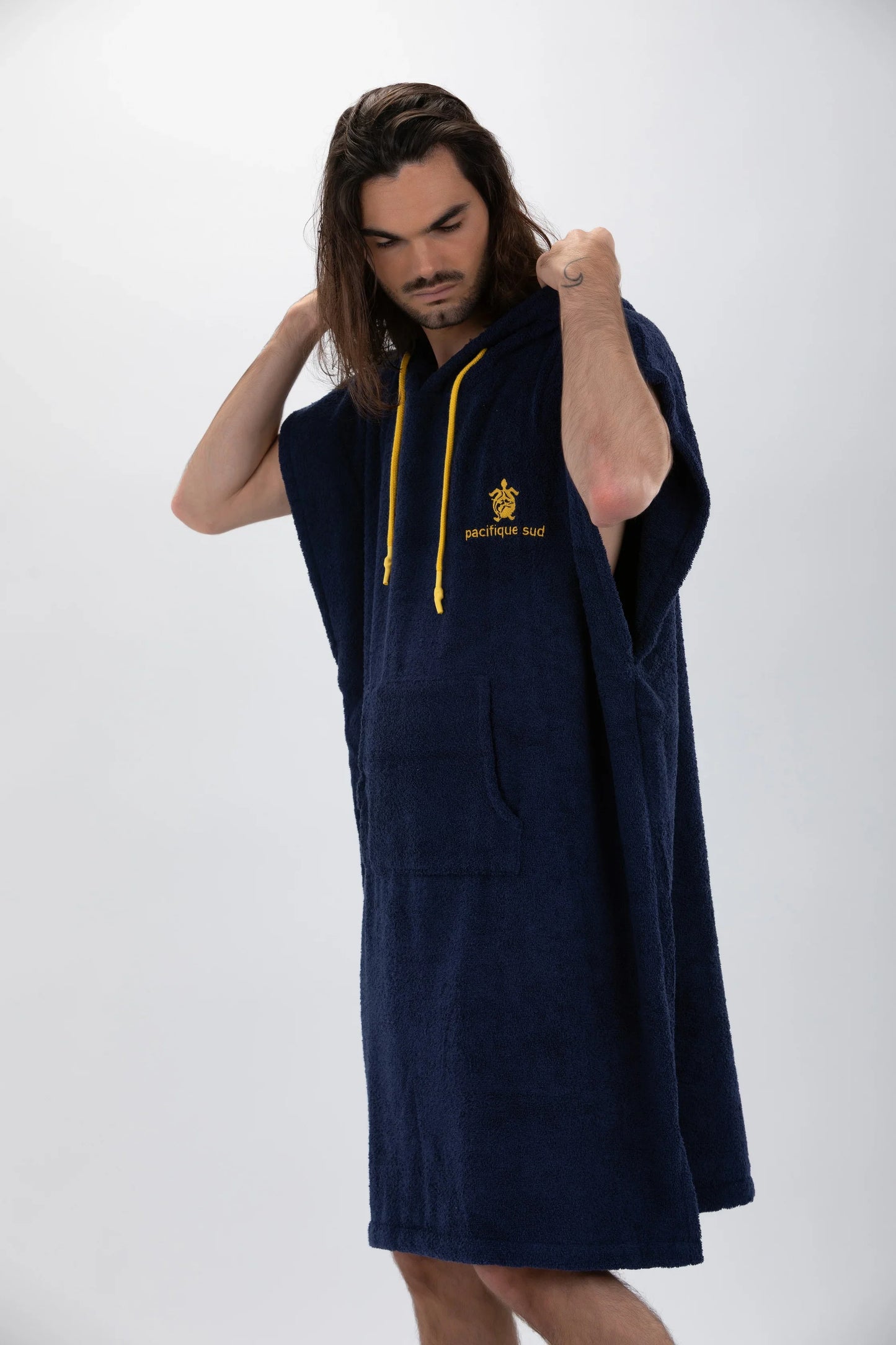 Poncho Surf Azul Grande sem Mangas — Algodão Artesanal Made in Portugal - Pacifique Sud | vista 5