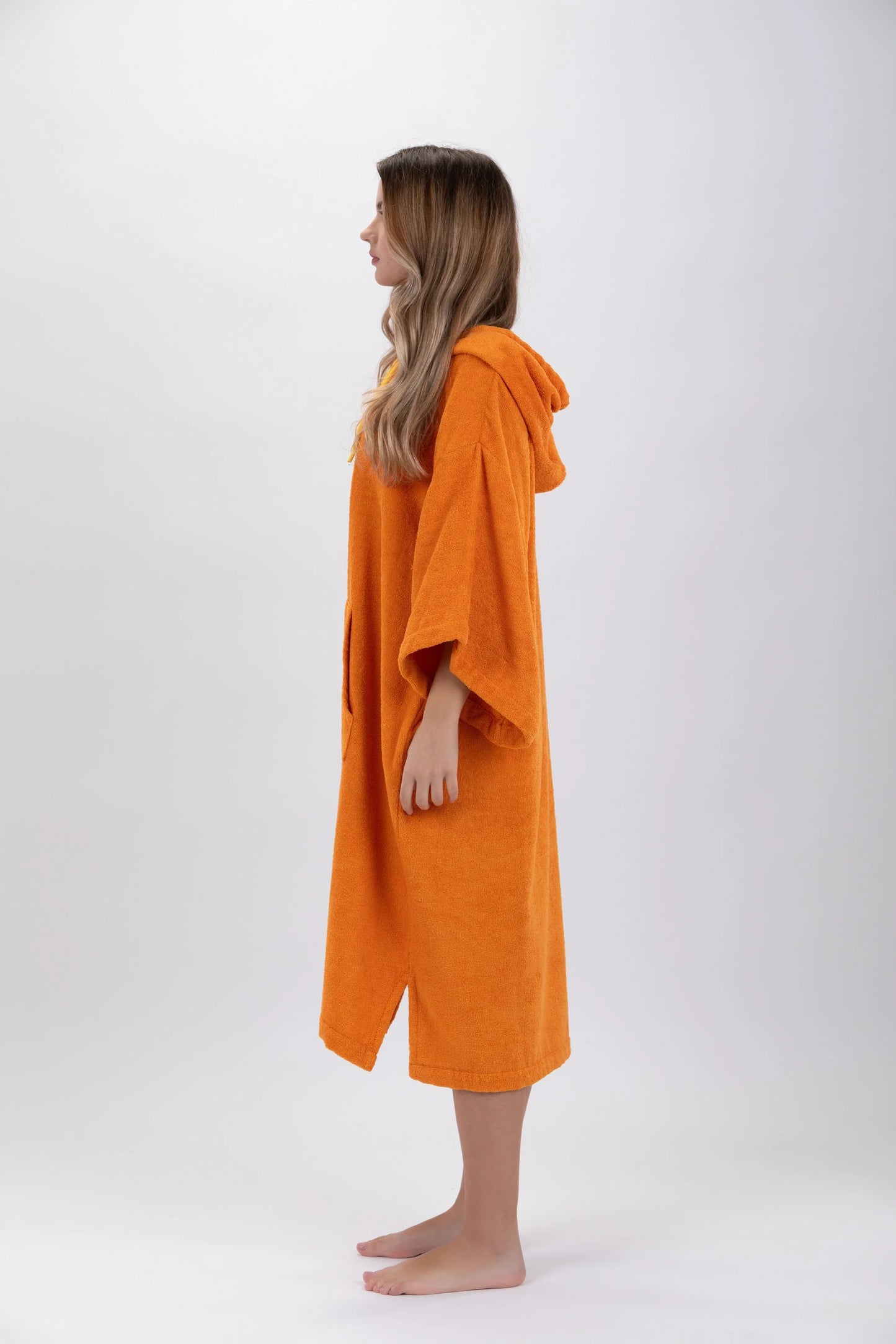 Poncho Laranja - Tamanho Único - Tencel - Com mangas Made in Portugal - Pacifique Sud | vista 5