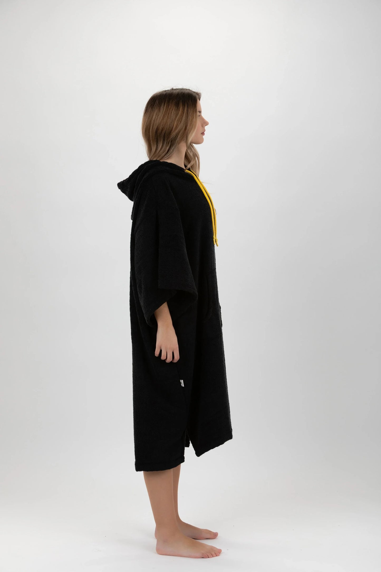 Poncho Preto - Tamanho Único - Tencel - Com mangas Made in Portugal - Pacifique Sud | vista 12