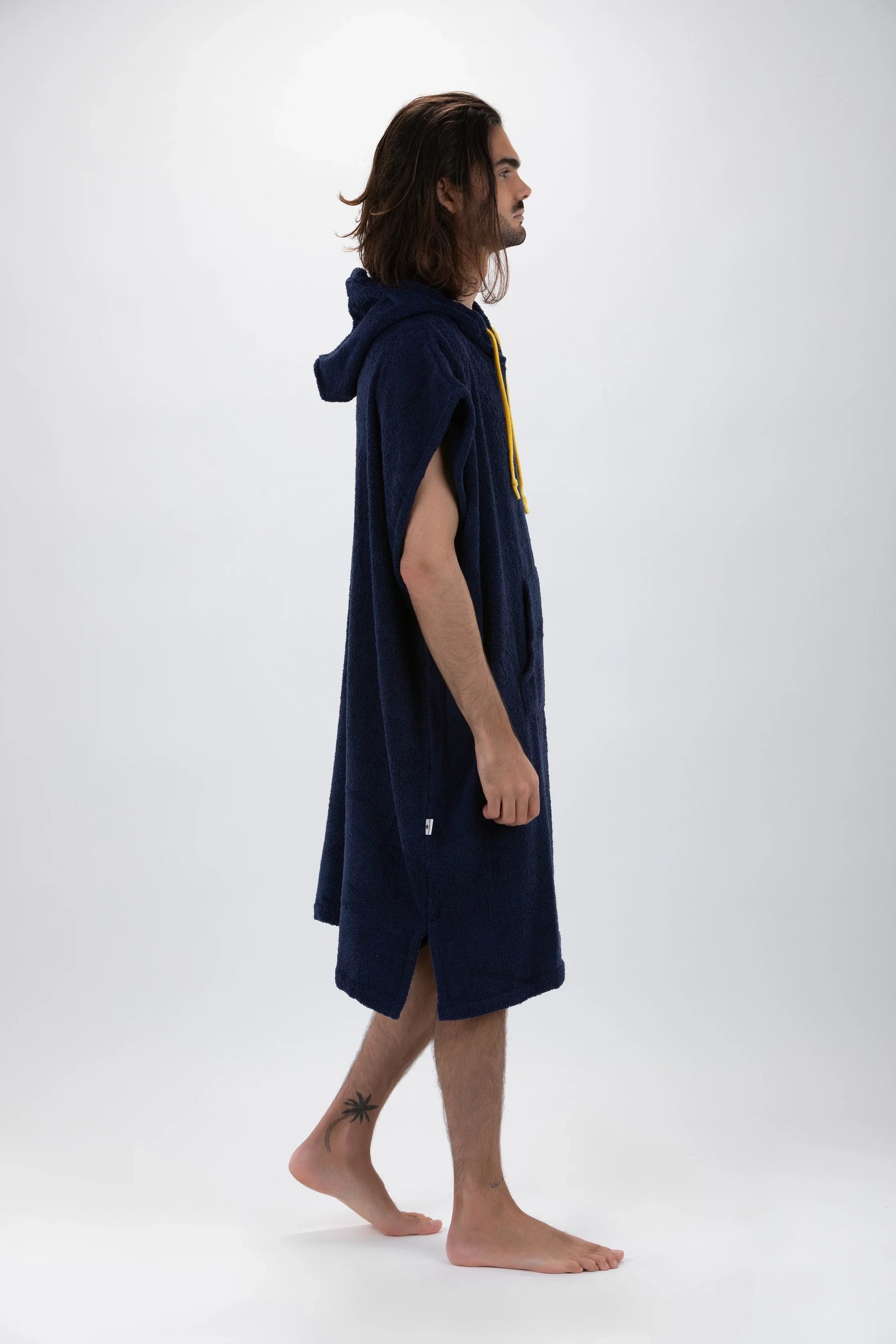 Poncho Surf Azul Grande sem Mangas — Algodão Artesanal Made in Portugal - Pacifique Sud | vista 4